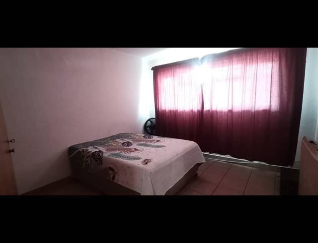 2 BEDROOM FLAT FOR SALE IN VEREENIGING CENTRAL
